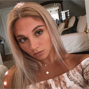 Meet your Posher, Giana